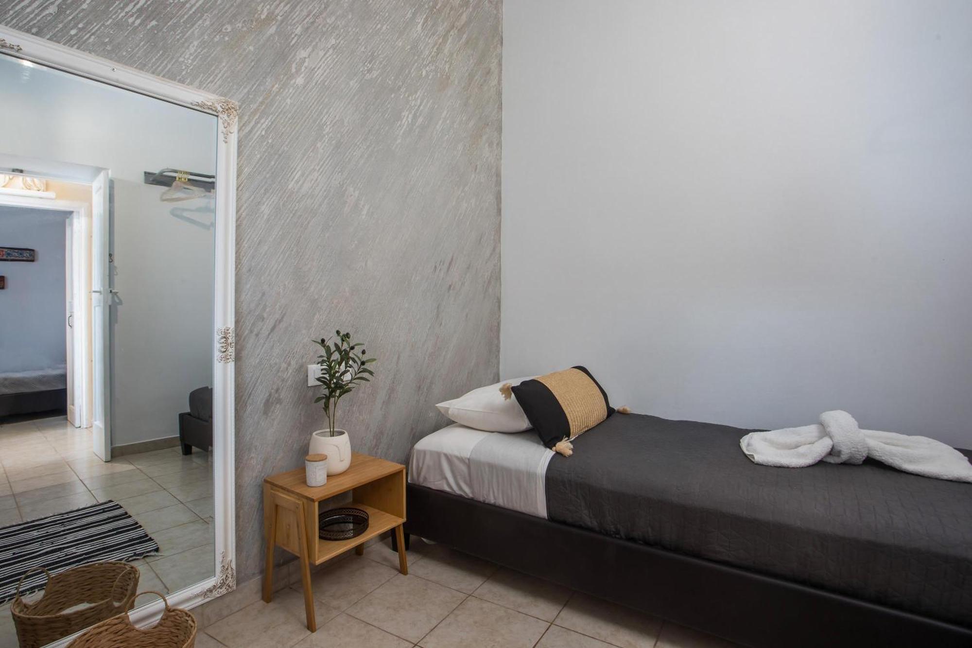 Iriada House Rhodes City Bagian luar foto